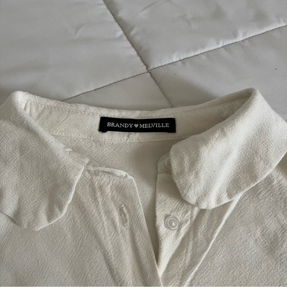 white collar button up - Picture 2 of 2